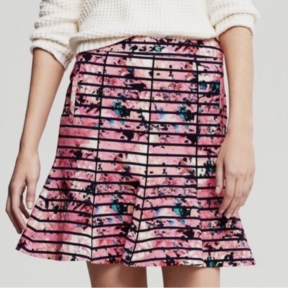 Banana Republic Floral Flared Mini Skirt with Front Pockets.